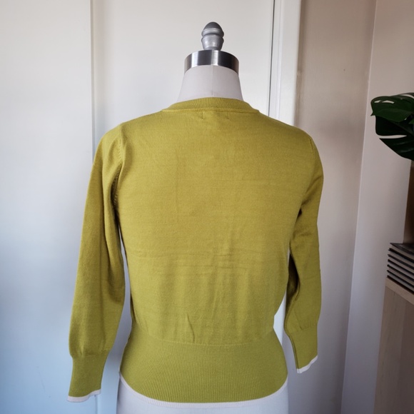 Retro Bow Sweater Size Medium NEW! - Picture 3 of 14